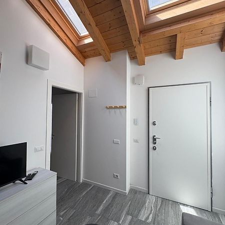 Essential Apartment Sesto San Giovanni Luaran gambar