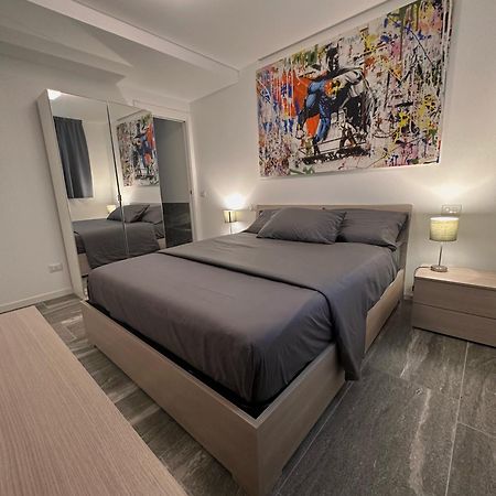 Essential Apartment Sesto San Giovanni Luaran gambar