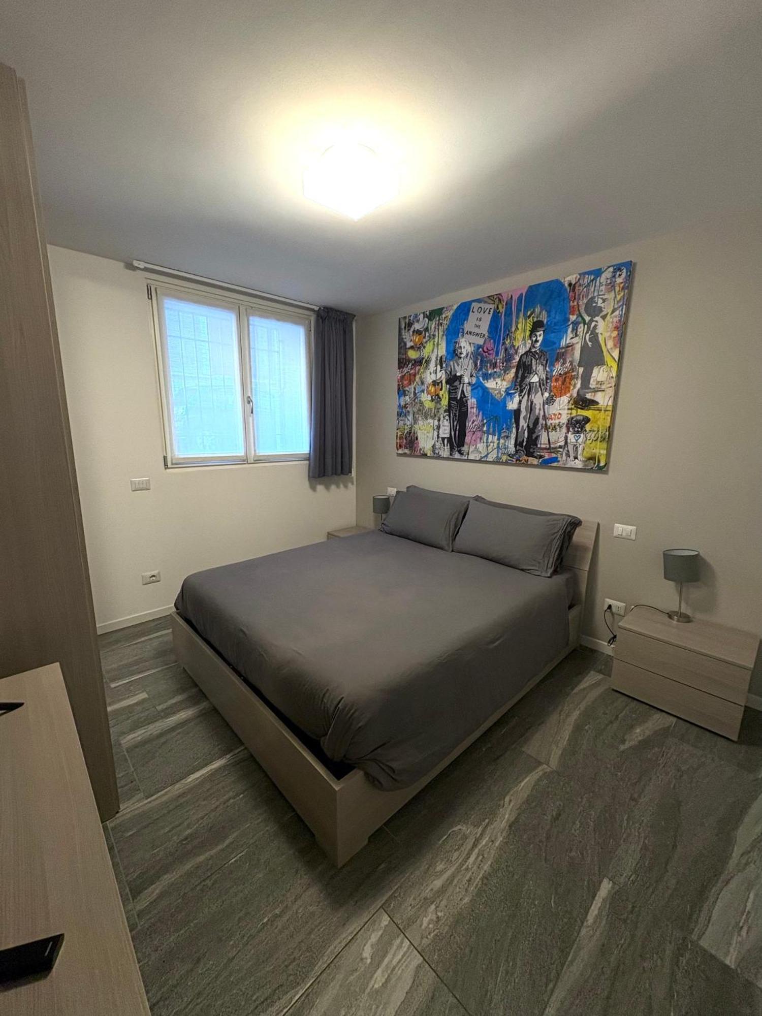 Essential Apartment Sesto San Giovanni Luaran gambar