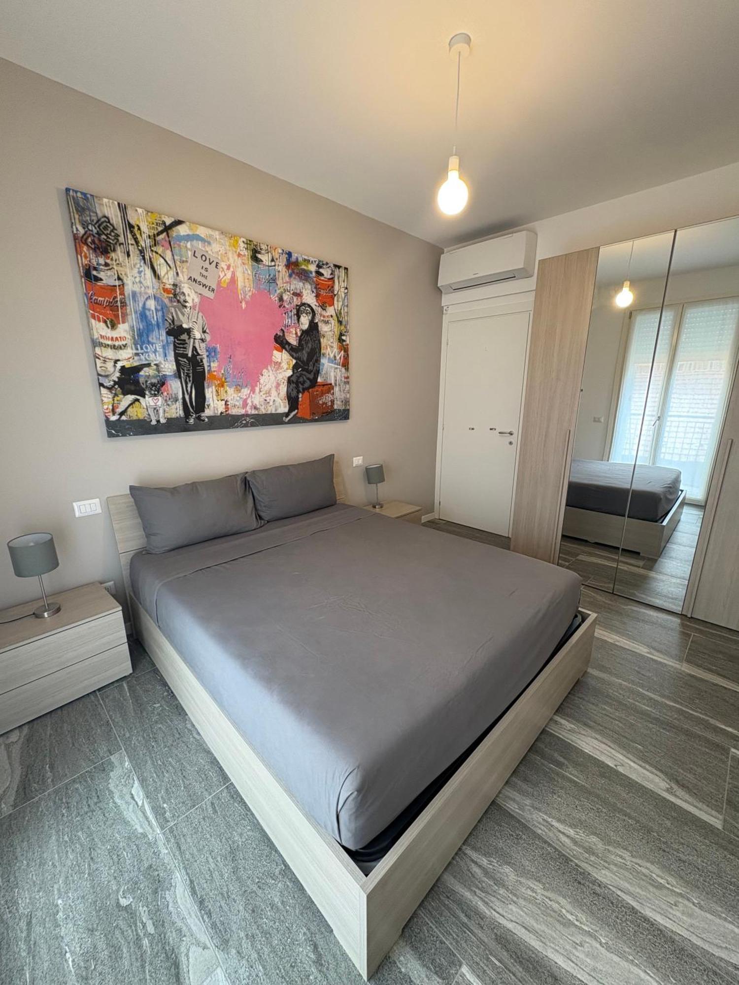 Essential Apartment Sesto San Giovanni Luaran gambar