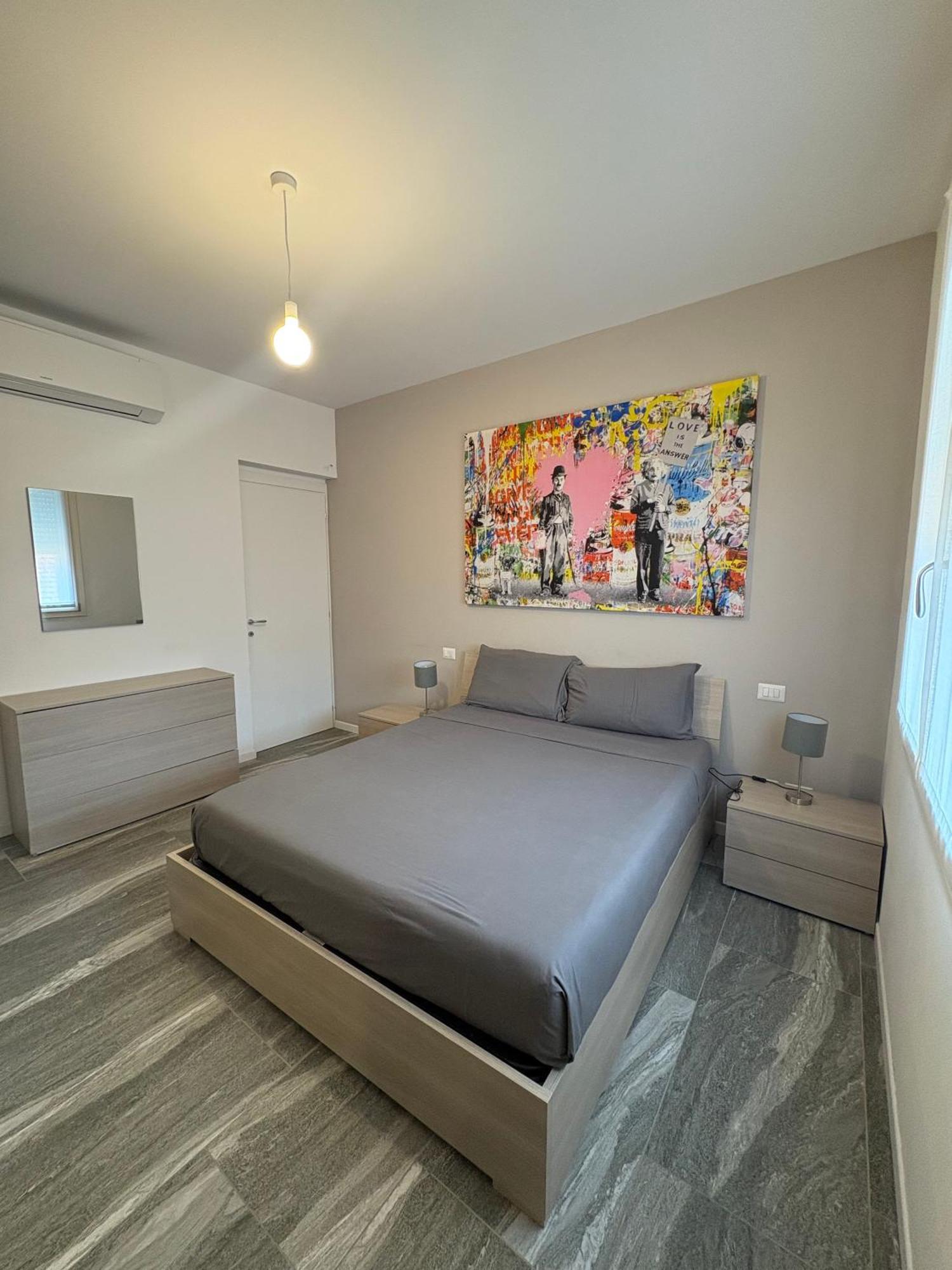 Essential Apartment Sesto San Giovanni Luaran gambar